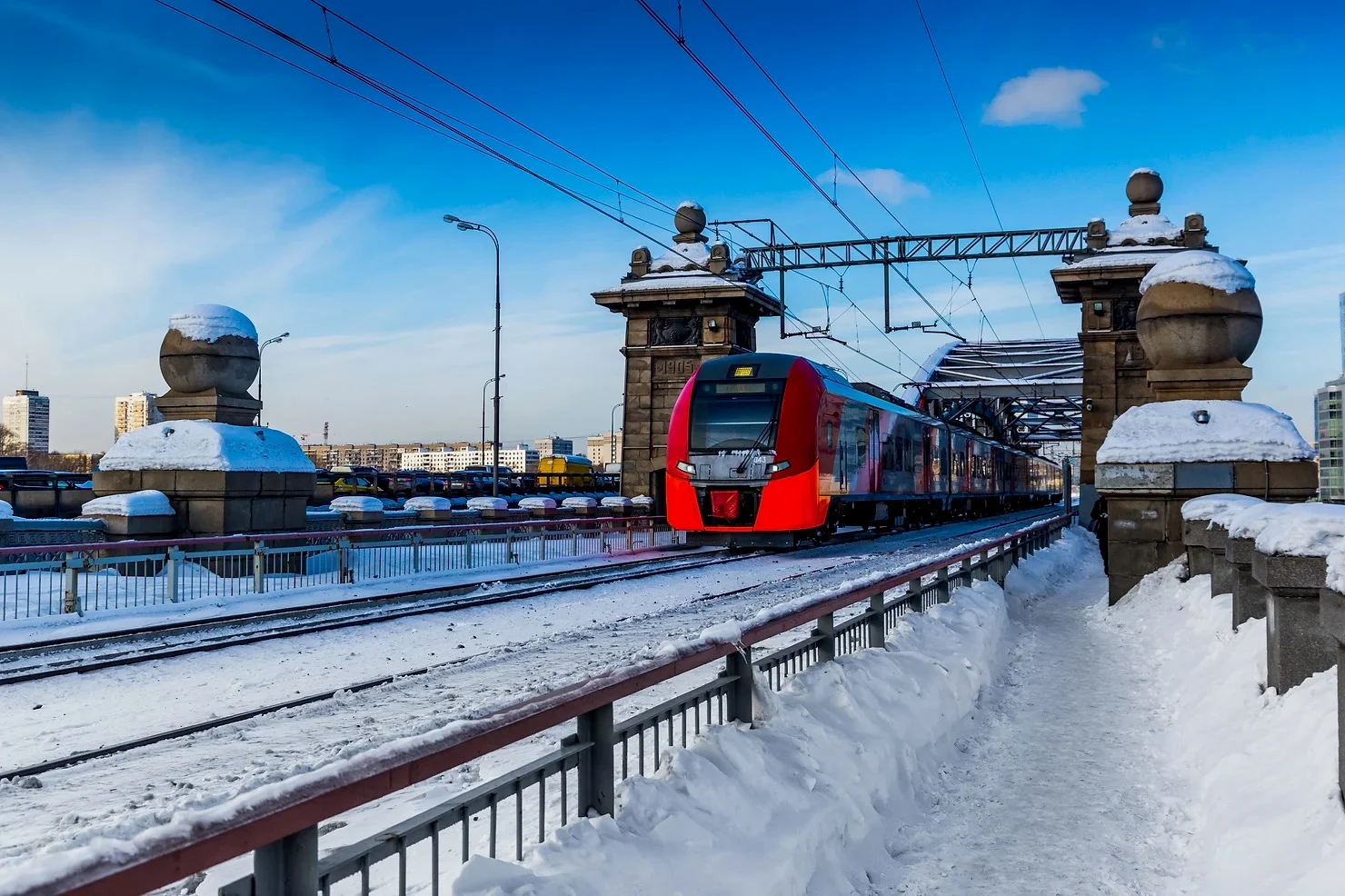 christmas train ride snow winter